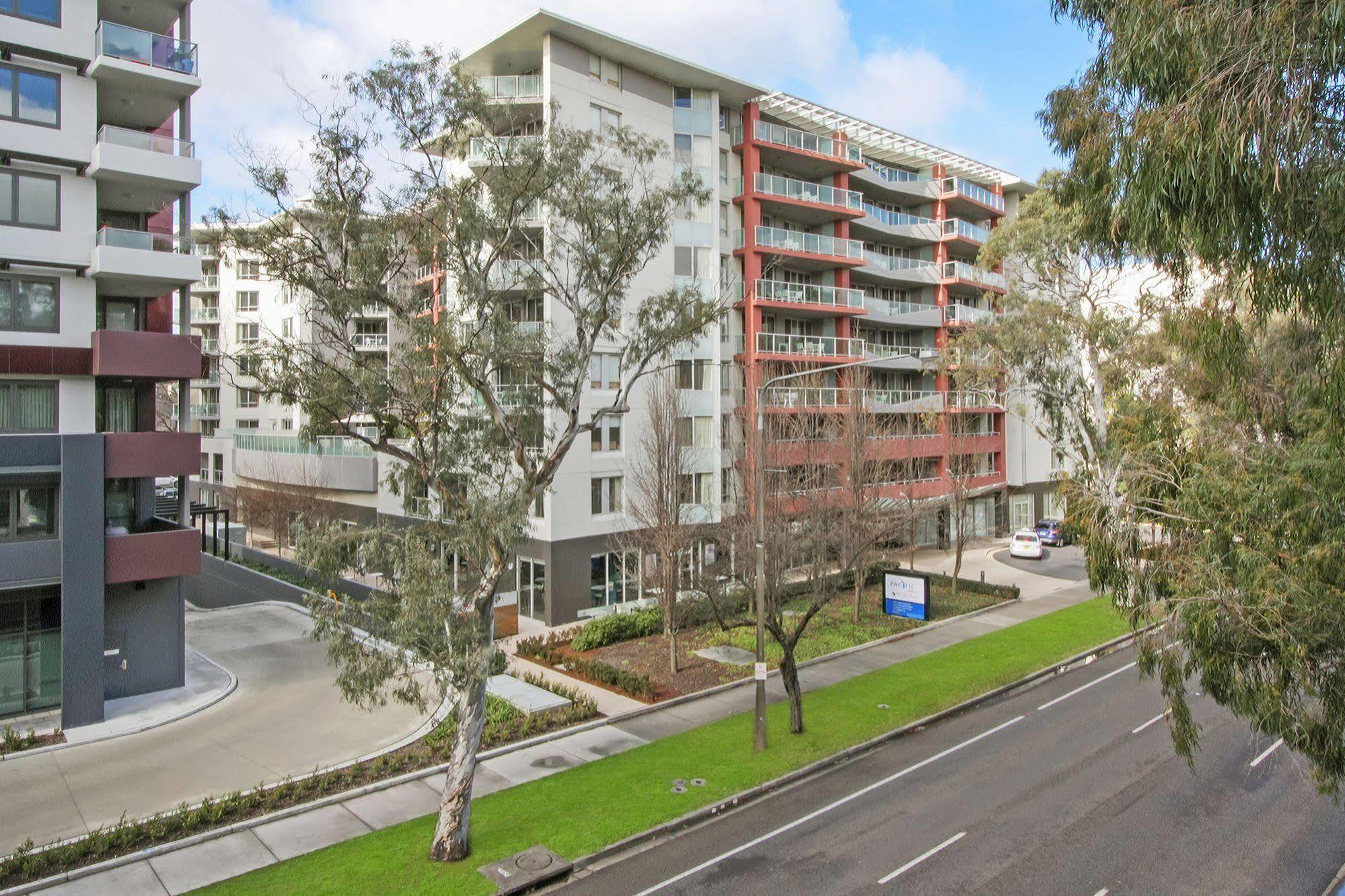 Pacific Suites Canberra Buitenkant foto