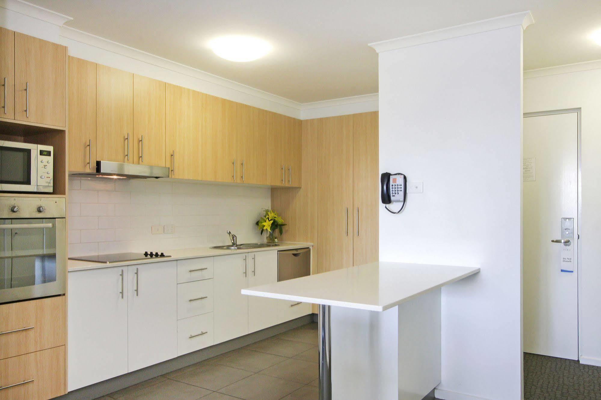 Pacific Suites Canberra Buitenkant foto