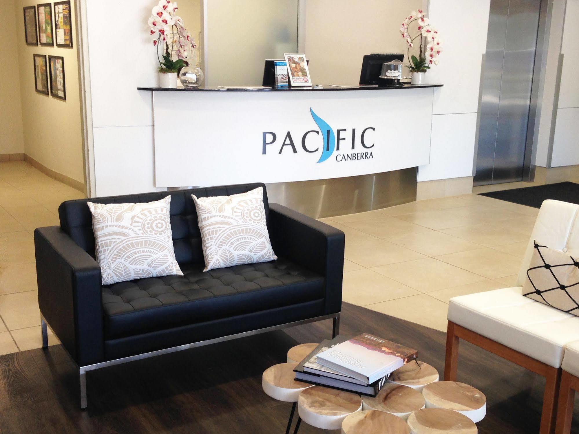 Pacific Suites Canberra Buitenkant foto