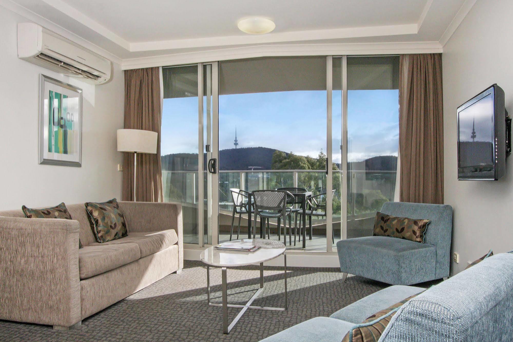 Pacific Suites Canberra Buitenkant foto