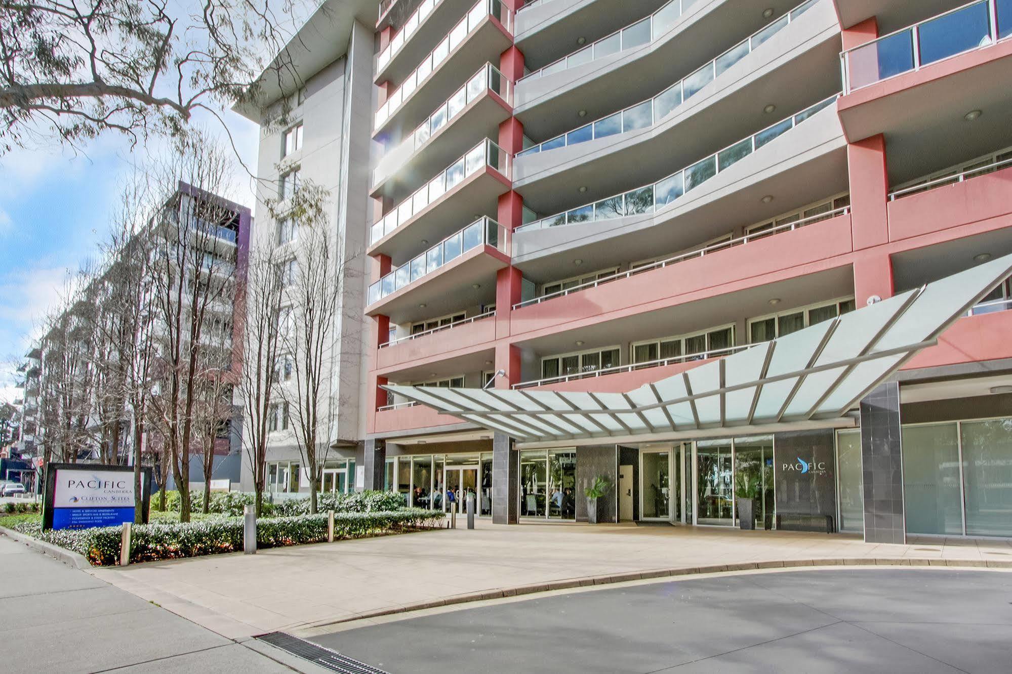 Pacific Suites Canberra Buitenkant foto