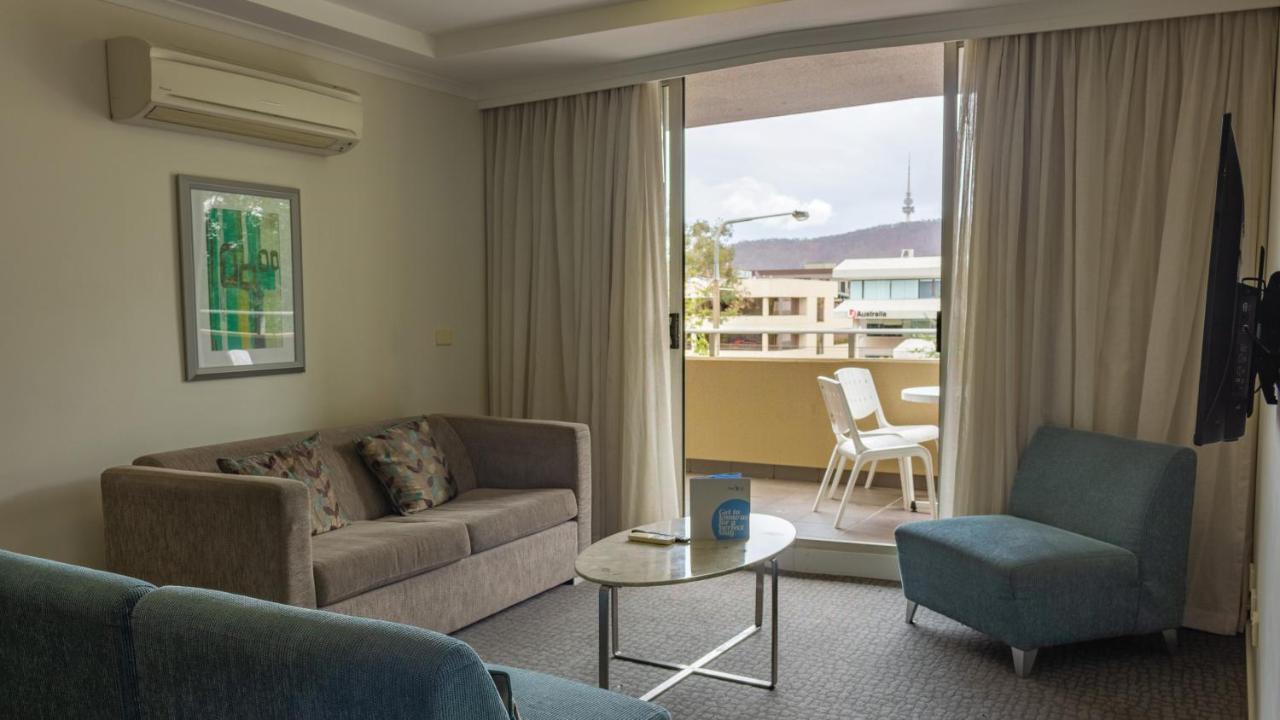 Pacific Suites Canberra Buitenkant foto